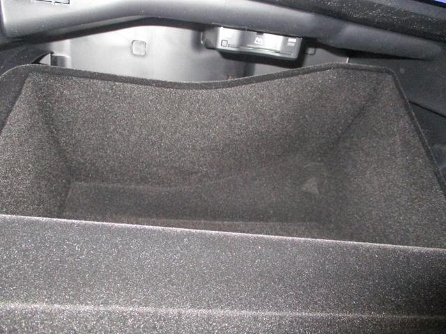 GLC GLC220d 4マチック AMGラインパッケージ (ISG搭載モデル) ディーゼルターボ4WD MP202501 有償色/ドラレコ(32枚目)