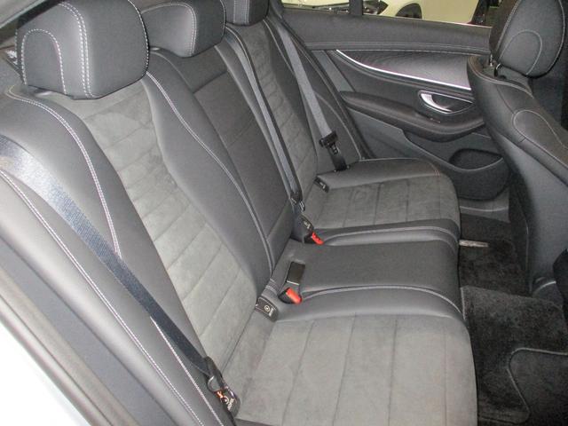 後部座席もゆったり