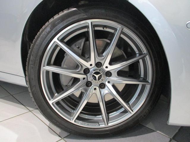 傷も少なく綺麗なホイールでございます。