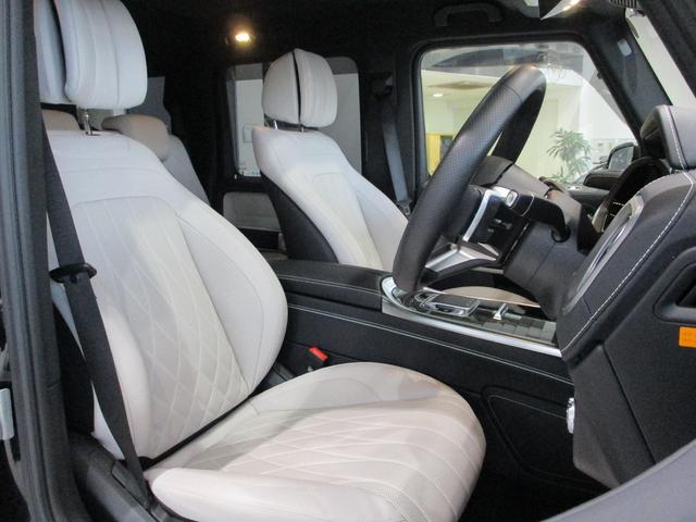 Ｇクラス Ｇ４５０ｄ　ＡＭＧラインパッケージ　（ＩＳＧ）　ディーゼルターボ　４ＷＤ　ＭＰ２０２５０１　プラチナホワイトナッパレザー／ＭＡＮＩＦＡＫＴＵＲプログラム＋／Ｂｕｔｍｅｓｔｅｒ／ガラスＲ／ダイナミックシート（16枚目）