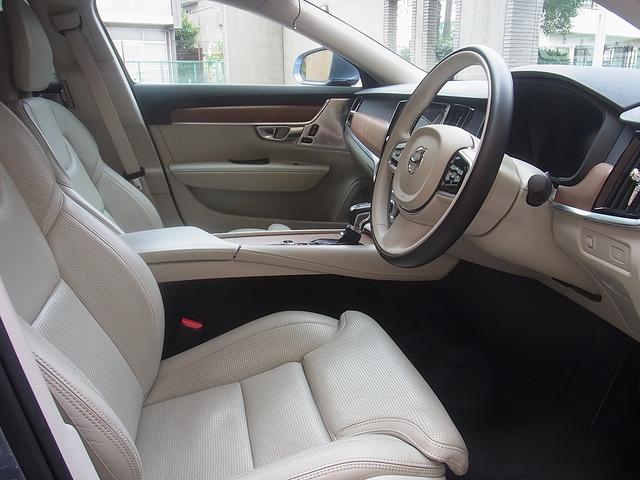 S90 T6 AWD インスクリプション ガラスサンルーフ ファインナッパレザー シートヒーター ベンチレーション ステアリングヒーター マッサージ機能 B&Wプレミアムオーディオ 9インチナビ TV 360カメラ ドラレコ レーダー(7枚目)