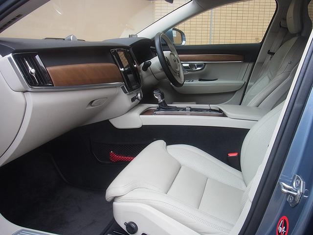 S90 T6 AWD インスクリプション ガラスサンルーフ ファインナッパレザー シートヒーター ベンチレーション ステアリングヒーター マッサージ機能 B&Wプレミアムオーディオ 9インチナビ TV 360カメラ ドラレコ レーダー(9枚目)