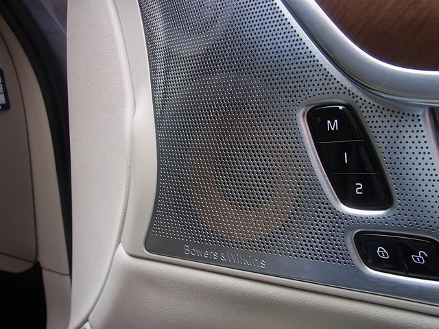 S90 T6 AWD インスクリプション ガラスサンルーフ ファインナッパレザー シートヒーター ベンチレーション ステアリングヒーター マッサージ機能 B&Wプレミアムオーディオ 9インチナビ TV 360カメラ ドラレコ レーダー(18枚目)