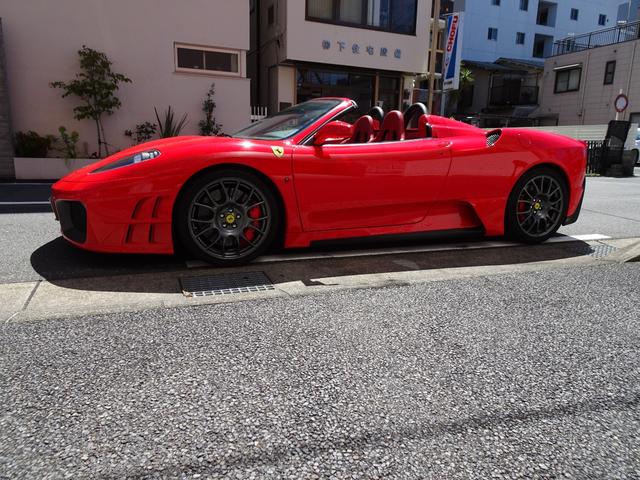 Ｆ４３０スパイダー Ｆ１　正規ディーラー車・ＡＳＩエアロボディキット・ＡＳＩ＆ＩＴＯレーシングコラボエキゾースト可変・カーボンブレーキ・レッドキャリパー・カーボンステアリング・ＢＢＳ１９インチＡＷ・ＯＰＳシートクラッチ６０％（15枚目）