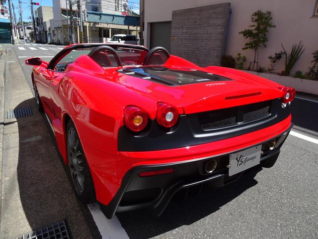 Ｆ４３０スパイダー Ｆ１　正規ディーラー車・ＡＳＩエアロボディキット・ＡＳＩ＆ＩＴＯレーシングコラボエキゾースト可変・カーボンブレーキ・レッドキャリパー・カーボンステアリング・ＢＢＳ１９インチＡＷ・ＯＰＳシートクラッチ６０％（19枚目）