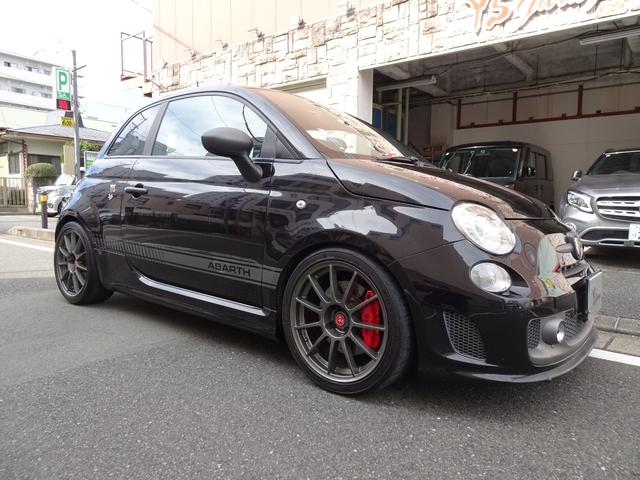 アバルト５９５ コンペティツィオーネ　アッソパルティーレ１７ＡＷ・フォクトランドサスペンション・コニーアブソーバー・ＡＳＳＯエアクリーナ・ブレンボーキャリパー・ドリルドローター・ハーフレザーシート・社外ナビ・レコードモンツァーマフラー（5枚目）