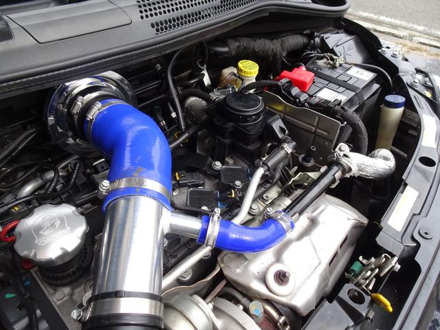 アバルト５９５ コンペティツィオーネ　アッソパルティーレ１７ＡＷ・フォクトランドサスペンション・コニーアブソーバー・ＡＳＳＯエアクリーナ・ブレンボーキャリパー・ドリルドローター・ハーフレザーシート・社外ナビ・レコードモンツァーマフラー（22枚目）