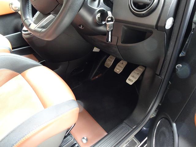 アバルト５９５ コンペティツィオーネ　アッソパルティーレ１７ＡＷ・フォクトランドサスペンション・コニーアブソーバー・ＡＳＳＯエアクリーナ・ブレンボーキャリパー・ドリルドローター・ハーフレザーシート・社外ナビ・レコードモンツァーマフラー（26枚目）