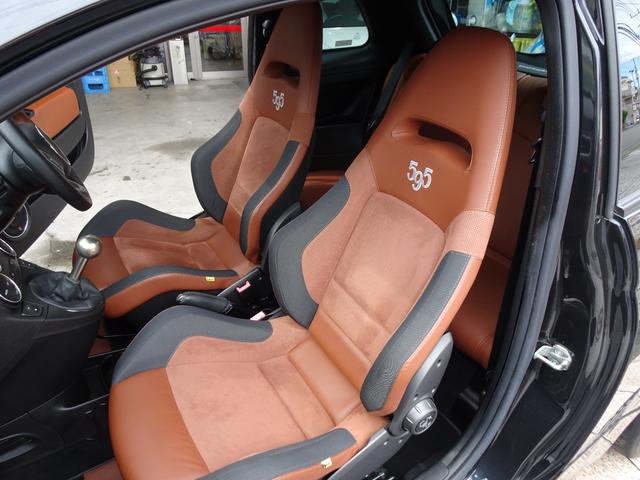 アバルト５９５ コンペティツィオーネ　アッソパルティーレ１７ＡＷ・フォクトランドサスペンション・コニーアブソーバー・ＡＳＳＯエアクリーナ・ブレンボーキャリパー・ドリルドローター・ハーフレザーシート・社外ナビ・レコードモンツァーマフラー（31枚目）