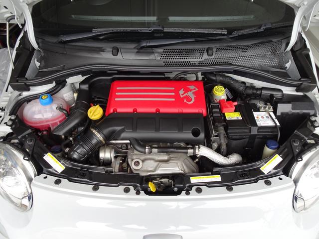 アバルト５９５ ツーリズモ　タイベル交換済み２３８５５Ｋ・レコードモンツアーマフラー・１７インチＡＷ・社外カロッツェリアナビ・カンポヴォーロ・キーイルミネーション・アディショナルＬＥＤ（12枚目）