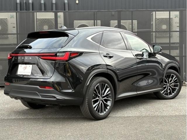 ＮＸ ＮＸ３５０ｈ　バージョンＬ　４ＷＤ　ワンオーナー　スライドガラスサンルーフ　フルレザーパワーシート　前後シートヒーター　シートエアコン　ステアリングヒーター　２０ＡＷ　ＬＫＡ　ＢＳＭ　ＰＳＢ　ＬＥＤヘッドライト　フォグランプ（5枚目）