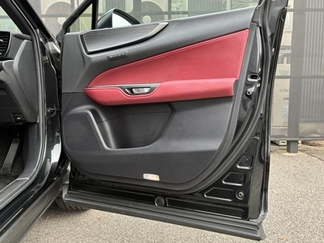 ＮＸ ＮＸ３５０ｈ　バージョンＬ　４ＷＤ　ワンオーナー　スライドガラスサンルーフ　フルレザーパワーシート　前後シートヒーター　シートエアコン　ステアリングヒーター　２０ＡＷ　ＬＫＡ　ＢＳＭ　ＰＳＢ　ＬＥＤヘッドライト　フォグランプ（8枚目）