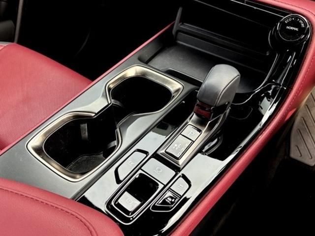 ＮＸ ＮＸ３５０ｈ　バージョンＬ　４ＷＤ　ワンオーナー　スライドガラスサンルーフ　フルレザーパワーシート　前後シートヒーター　シートエアコン　ステアリングヒーター　２０ＡＷ　ＬＫＡ　ＢＳＭ　ＰＳＢ　ＬＥＤヘッドライト　フォグランプ（15枚目）