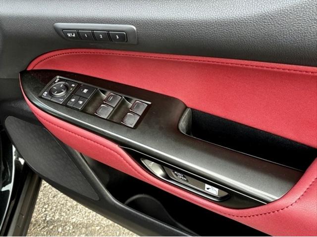 ＮＸ ＮＸ３５０ｈ　バージョンＬ　４ＷＤ　ワンオーナー　スライドガラスサンルーフ　フルレザーパワーシート　前後シートヒーター　シートエアコン　ステアリングヒーター　２０ＡＷ　ＬＫＡ　ＢＳＭ　ＰＳＢ　ＬＥＤヘッドライト　フォグランプ（39枚目）