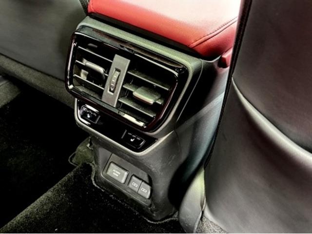 ＮＸ ＮＸ３５０ｈ　バージョンＬ　４ＷＤ　ワンオーナー　スライドガラスサンルーフ　フルレザーパワーシート　前後シートヒーター　シートエアコン　ステアリングヒーター　２０ＡＷ　ＬＫＡ　ＢＳＭ　ＰＳＢ　ＬＥＤヘッドライト　フォグランプ（67枚目）