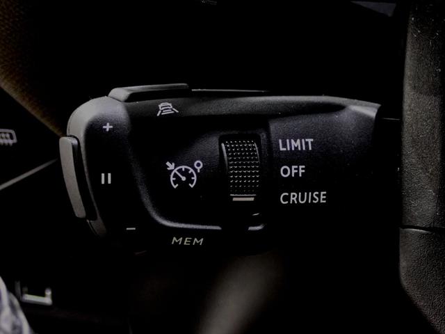 グランシック　認定中古車保証　アダプティブＬＥＤヘッドライト　アダプティブクルーズコントロール　ヘッドアップディスプレイ　ＡｐｐｌｅＣａｒｐｌａｙ　ブラックレザーシート　パドルシフト　３６０ビジョンカメラ(75枚目)