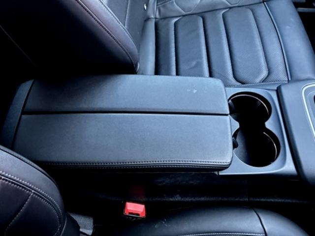 Ｃ５エアクロス シャインパック　ブルーＨＤｉ　弊社下取り車　認定中古車　ワンオナ　電動革シート　ＳＲ　ＥＴＣ　ＦＲドラレコ　ＬＥＤ　ナビ　フットテールゲート　ワイヤレスチャージャー　Ｐセンサー　クルコン　スマキー　１８ＡＷ　フォグ　ルーフレール（15枚目）