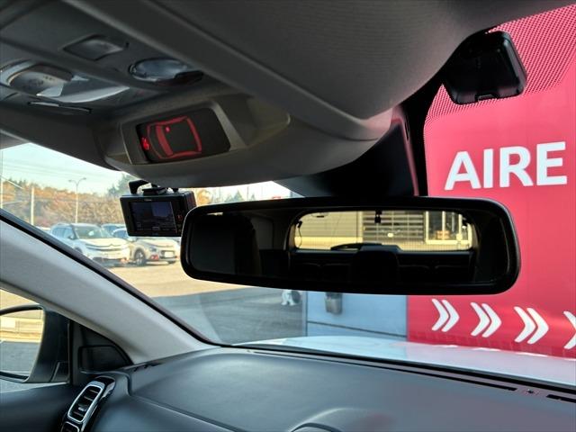 Ｃ５エアクロス シャインパック　ブルーＨＤｉ　弊社下取り車　認定中古車　ワンオナ　電動革シート　ＳＲ　ＥＴＣ　ＦＲドラレコ　ＬＥＤ　ナビ　フットテールゲート　ワイヤレスチャージャー　Ｐセンサー　クルコン　スマキー　１８ＡＷ　フォグ　ルーフレール（16枚目）