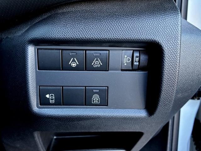 Ｃ５エアクロス シャインパック　ブルーＨＤｉ　弊社下取り車　認定中古車　ワンオナ　電動革シート　ＳＲ　ＥＴＣ　ＦＲドラレコ　ＬＥＤ　ナビ　フットテールゲート　ワイヤレスチャージャー　Ｐセンサー　クルコン　スマキー　１８ＡＷ　フォグ　ルーフレール（46枚目）