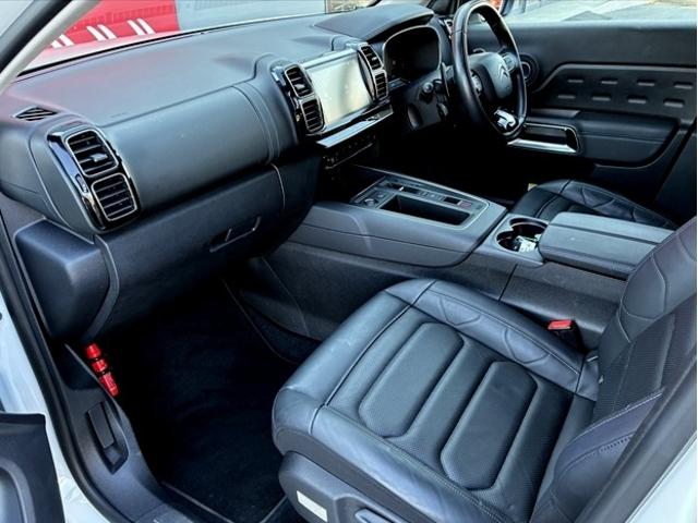 Ｃ５エアクロス シャインパック　ブルーＨＤｉ　弊社下取り車　認定中古車　ワンオナ　電動革シート　ＳＲ　ＥＴＣ　ＦＲドラレコ　ＬＥＤ　ナビ　フットテールゲート　ワイヤレスチャージャー　Ｐセンサー　クルコン　スマキー　１８ＡＷ　フォグ　ルーフレール（66枚目）