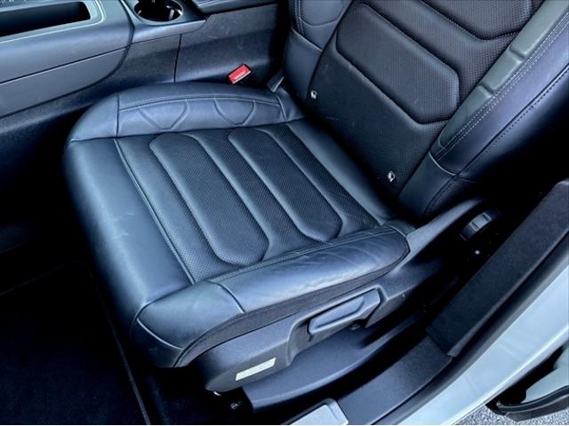 Ｃ５エアクロス シャインパック　ブルーＨＤｉ　弊社下取り車　認定中古車　ワンオナ　電動革シート　ＳＲ　ＥＴＣ　ＦＲドラレコ　ＬＥＤ　ナビ　フットテールゲート　ワイヤレスチャージャー　Ｐセンサー　クルコン　スマキー　１８ＡＷ　フォグ　ルーフレール（67枚目）