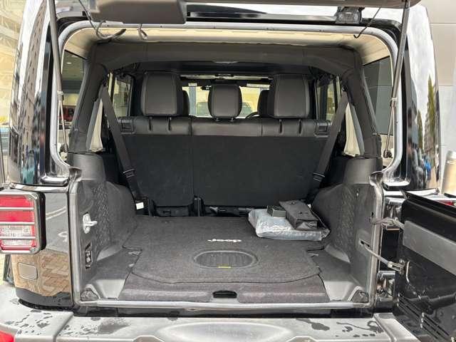 ジープ・ラングラーアンリミテッド サハラ　ドラレコレコーダー　認定中古車　ブラックレザーシート　ナビゲーション　地デジタルチューナー　シートヒーター　テレビキャンセル（22枚目）