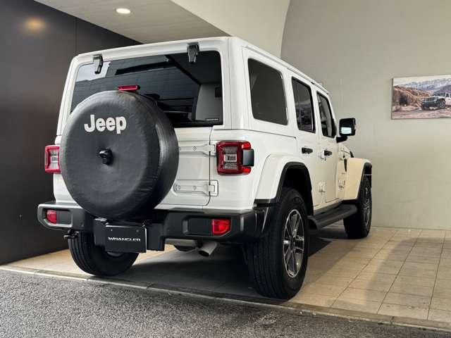ジープ・ラングラーアンリミテッド サハラ 認定中古車 ワンオーナー 禁煙車 地上デジタルチューナーLEDヘッドランプ ブラインドスポットモニター ハンドルヒーター シートヒーター(7枚目)