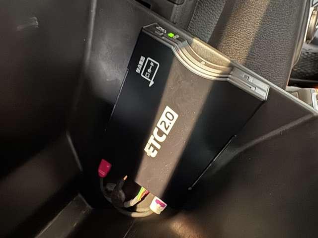 ジープ・ラングラーアンリミテッド サハラ 認定中古車 ワンオーナー 禁煙車 地上デジタルチューナーLEDヘッドランプ ブラインドスポットモニター ハンドルヒーター シートヒーター(26枚目)
