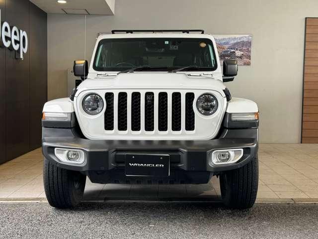 ジープ・ラングラーアンリミテッド サハラ ワンオーナー 禁煙車 ドライブレコーダー 認定中古車 地上デジタルチューナー アップルカープレー シートヒーター ハンドルヒーター(5枚目)