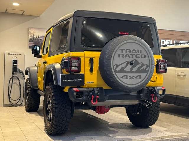 ジープ・ラングラー ルビコン・ソフトトップ ワンオーナー 認定中古車 ドライブレコーダー 禁煙車 マッドテレーンタイヤ 地上デジタルチューナー LEDヘッドライト シートヒーター(9枚目)