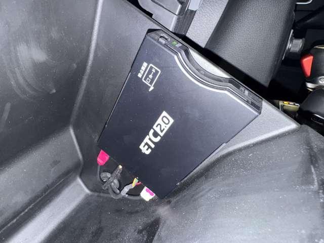 ジープ・ラングラー ルビコン・ソフトトップ ワンオーナー 認定中古車 ドライブレコーダー 禁煙車 マッドテレーンタイヤ 地上デジタルチューナー LEDヘッドライト シートヒーター(28枚目)