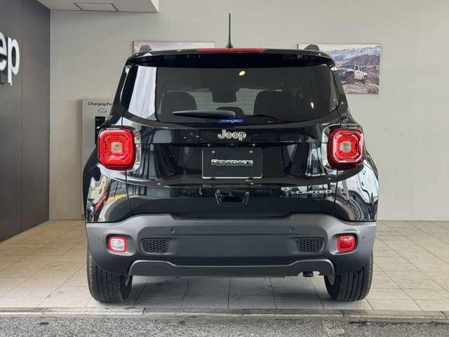 ジープ・レネゲード リミテッド 認定中古車 ドライブレコーダー 禁煙車 地デジ アップルカープレー レザーシート シートヒーター ハンドルヒーター バックカメラ(8枚目)