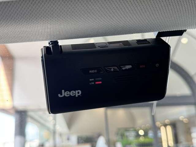 ジープ・レネゲード リミテッド 認定中古車 ドライブレコーダー 禁煙車 地デジ アップルカープレー レザーシート シートヒーター ハンドルヒーター バックカメラ(27枚目)