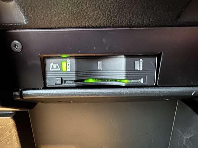 ジープ・レネゲード トレイルホーク ドライブレコーダー認定中古車 禁煙車 地上デジタルチューナー アップルカープレー ブラインドスポットモニター バックカメラ ETC2.0(28枚目)