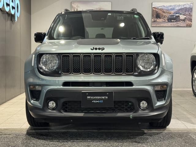 ジープ・レネゲード4xe アップランド 4xe 認定中古車 限定車 ワンオーナー PHEV ドライブレコーダー 禁煙車 アップルカープレー レーンセンサー ブラインドスポットモニター(5枚目)