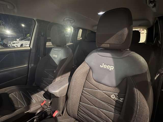 ジープ・レネゲード4xe アップランド 4xe 認定中古車 限定車 ワンオーナー PHEV ドライブレコーダー 禁煙車 アップルカープレー レーンセンサー ブラインドスポットモニター(19枚目)