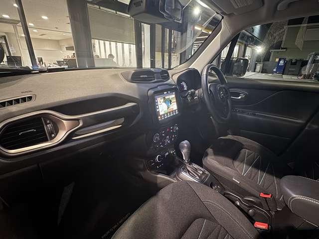 ジープ・レネゲード4xe アップランド 4xe 認定中古車 限定車 ワンオーナー PHEV ドライブレコーダー 禁煙車 アップルカープレー レーンセンサー ブラインドスポットモニター(20枚目)