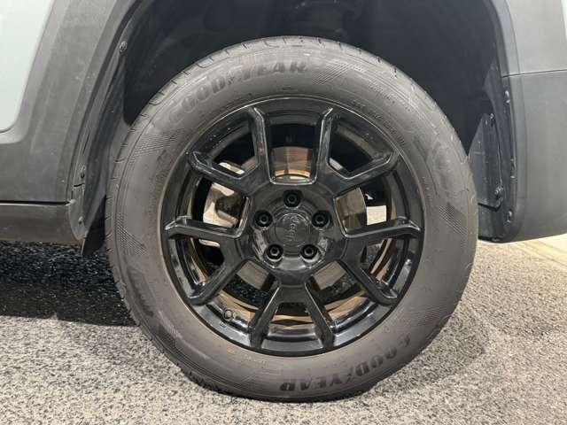 ジープ・レネゲード4xe アップランド 4xe 認定中古車 限定車 ワンオーナー PHEV ドライブレコーダー 禁煙車 アップルカープレー レーンセンサー ブラインドスポットモニター(26枚目)