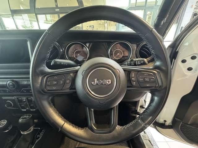 ジープ・ラングラーアンリミテッド スポーツアルティテュード ワンオーナー 禁煙車 ブラックホイール 認定中古車 アップルカープレー LEDヘッドランプ ブラインドスポットモニター ETC バックカメラ(11枚目)