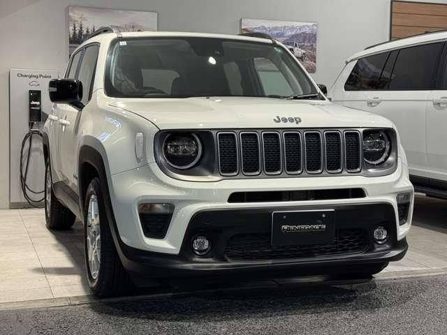 ジープ・レネゲード リミテッド 認定中古車 1オーナー ドラレコ TVチューナー禁煙車 18か月距離無制限保証 レザーシート シートヒーター ハンドルヒーター(6枚目)