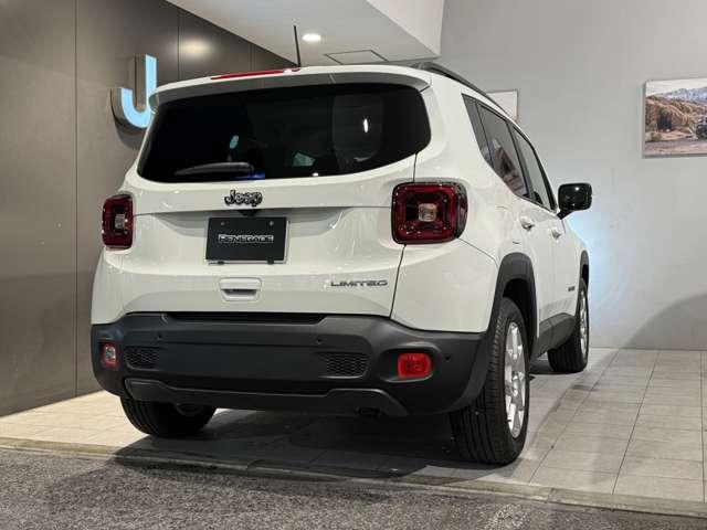 ジープ・レネゲード リミテッド 認定中古車 1オーナー ドラレコ TVチューナー禁煙車 18か月距離無制限保証 レザーシート シートヒーター ハンドルヒーター(7枚目)