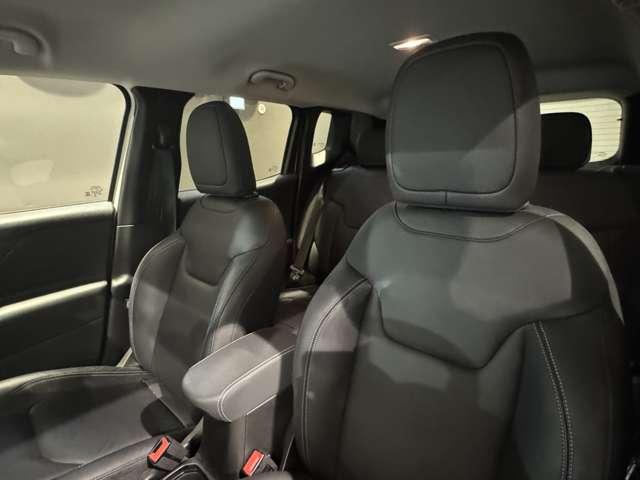 ジープ・レネゲード リミテッド 認定中古車 1オーナー ドラレコ TVチューナー禁煙車 18か月距離無制限保証 レザーシート シートヒーター ハンドルヒーター(19枚目)