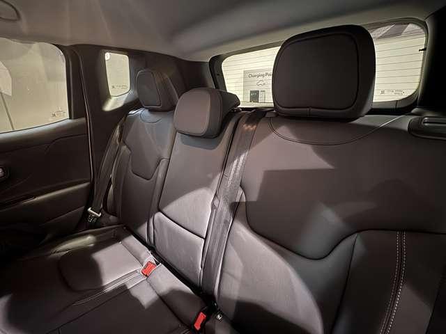 ジープ・レネゲード リミテッド 認定中古車 1オーナー ドラレコ TVチューナー禁煙車 18か月距離無制限保証 レザーシート シートヒーター ハンドルヒーター(21枚目)