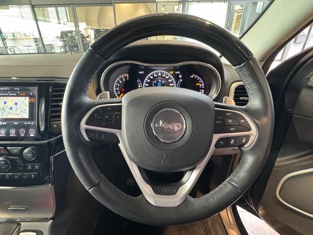 ジープ・グランドチェロキー サミット 認定中古車 ワンオーナー ドライブレコーダー 禁煙車 地デジ アップルカープレー ETC2.0 サンルーフ シートヒーター ハンドルヒーター(12枚目)