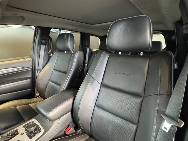 ジープ・グランドチェロキー サミット 認定中古車 ワンオーナー ドライブレコーダー 禁煙車 地デジ アップルカープレー ETC2.0 サンルーフ シートヒーター ハンドルヒーター(22枚目)