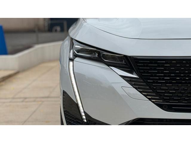 308 GTハイブリッド スペシャルエディション 限定80台 プラグインハイブリッドモデル コネクテッドナビゲーション 10インチタッチスクリーン スマートフォンリンク 360度バックカメラ アダプティブクルーズコントロール ETC車載器 ドライブレ(8枚目)