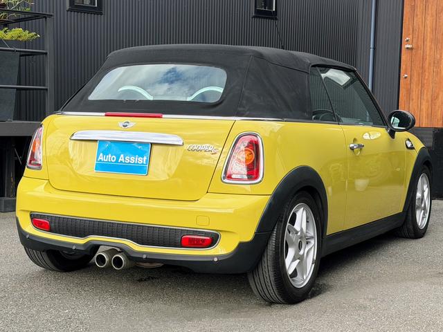 ＭＩＮＩ クーパーＳ　コンバーチブル　６速ＭＴ車／純正１６インチ／シートヒーター／ＥＴＣ／禁煙（14枚目）