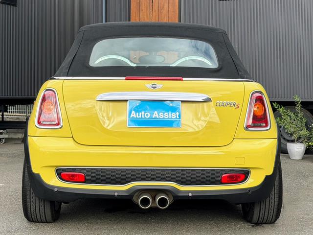 ＭＩＮＩ クーパーＳ　コンバーチブル　６速ＭＴ車／純正１６インチ／シートヒーター／ＥＴＣ／禁煙（16枚目）