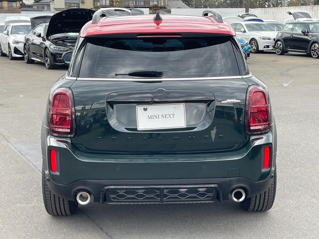 ＭＩＮＩ ＪＣＷ　クロスオーバー　プレミアム＋Ｐ　ＪＣＷトリム　ＨＤＤナビ　リヤビューカメラ　ヘッドアップディスプレイ　アクティブクルーズコントロール　ドライビングアシスト　シートヒーター　１９インチアルミ　ＪＣＷトリム　電動リヤゲート　１オーナー　禁煙車（8枚目）