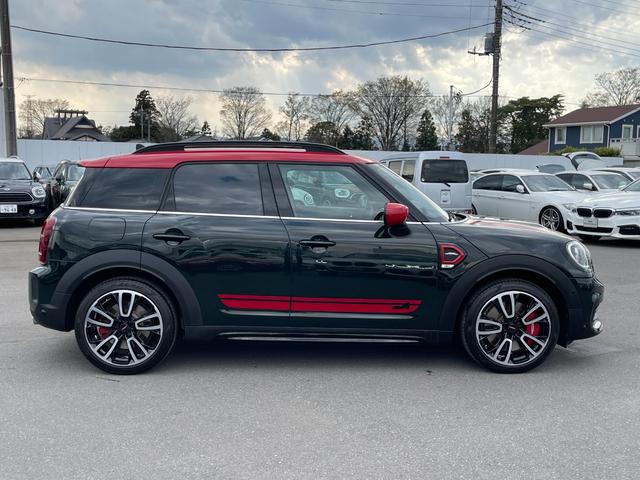 ＭＩＮＩ ＪＣＷ　クロスオーバー　プレミアム＋Ｐ　ＪＣＷトリム　ＨＤＤナビ　リヤビューカメラ　ヘッドアップディスプレイ　アクティブクルーズコントロール　ドライビングアシスト　シートヒーター　１９インチアルミ　ＪＣＷトリム　電動リヤゲート　１オーナー　禁煙車（28枚目）